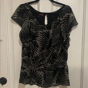 Elle Black and Tan/Taupe Patterned Blouse